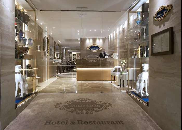 Harry's Bar Trevi & Restaurant Отель Рим