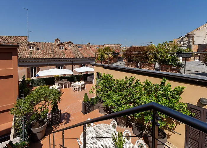 Harry's Bar Trevi & Restaurant מלון 5*