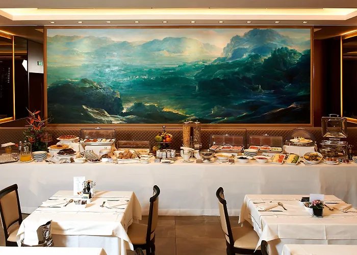 Harry's Bar Trevi & Restaurant Отель Рим
