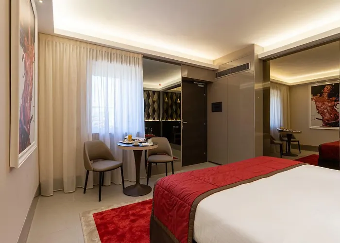 Отель Harry's Bar Trevi & Restaurant 5*
